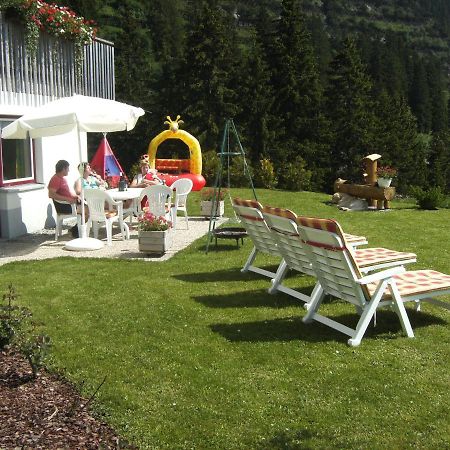 Haus Annette Aparthotel Schroecken Exterior photo